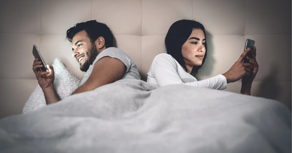 screen controlling in relationships - relationship advice